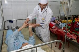 Thầy thuốc và người bệnh đều cần thay đổi để hướng tới sự hài lòng từ hai phía