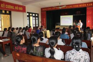 Cung cấp kiến thức SKSS/KHHGĐ