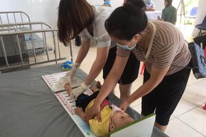 Ngành Y tế Ninh Bình tổ chức Chiến dịch bổ sung Vitamin A và hoạt động cân, đo trẻ em dưới 5 tuổi đợt 1 năm 2022