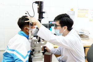 Bệnh viện Mắt Ninh Bình nâng cao chất lượng khám chữa bệnh