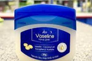 Đình chỉ lưu hành, thu hồi lô sản phẩm Vaseline Vitamin E không đạt tiêu chuẩn chất lượng
