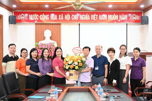Sở Y tế Chúc mừng tập thể cán bộ truyền thông của ngành  nhân Kỷ niệm 100 ngày Báo chí cách mạng Việt Nam 21/6