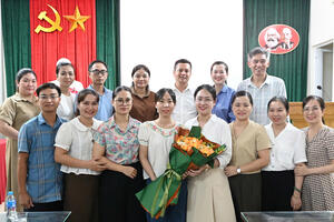 Chi bộ Sức khỏe và Dinh dưỡng - Trung tâm Kiểm soát bệnh tật  Tổ chức kết nạp đảng viên mới