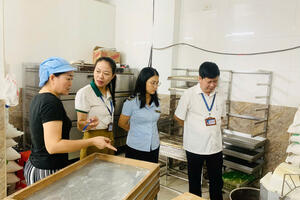 Kiểm tra công tác bảo đảm an toàn thực phẩm Tết Trung thu năm 2025