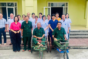  Ấm áp chương trình khám sức khỏe cho thương binh, bệnh binh và người có công tại  cơ sở 4 - Trung tâm điều dưỡng người có công tỉnh Ninh Bình