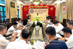 Sở Y tế Ninh Bình kiểm tra, giám sát công tác khám sức khỏe định kỳ, khám sàng lọc miễn phí tại Bệnh viện Đa khoa Vụ Bản