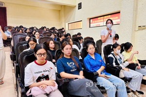 Trung tâm Kiểm soát bệnh tật tỉnh Ninh Bình tổ chức Hội nghị truyền thông phòng, chống HIV/AIDS tại Trường Đại học Điều dưỡng Nam Định
