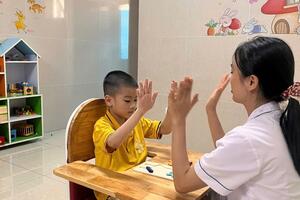 Chăm sóc và đồng hành cùng trẻ tự kỷ: Hành trình của yêu thương, kiên nhẫn và thấu hiểu