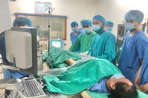 Điều trị suy tĩnh mạch chi dưới bằng laser