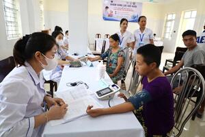 Nam Xang đẩy mạnh truyền thông khám sức khỏe định kỳ, khám sàng lọc miễn phí cho người dân