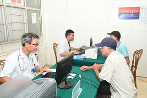 Trạm y tế phường Hoa Lư tổ chức chiến dịch truyền thông lớn về khám sức khỏe định kỳ và sàng lọc miễn phí năm 2026