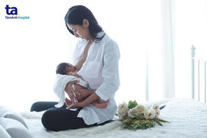 Lợi ích từ việc nuôi con bằng sữa mẹ