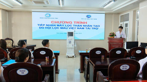 Bệnh viện Đa khoa tỉnh nhận máy thận nhân tạo do Hội lọc máu Việt Nam vận động, hỗ trợ