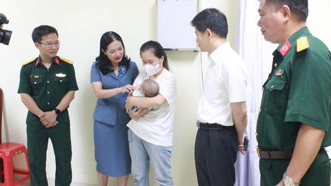Khám sàng lọc bệnh tim miễn phí cho trẻ em tại tỉnh Ninh Bình