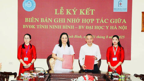 Bệnh viện Đa khoa tỉnh Ninh Bình và Bệnh viện Đại học Y Hà Nội ký kết biên bản ghi nhớ hợp tác