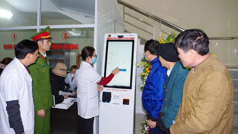 Hiệu quả từ mô hình Kiosk tự phục vụ tại Trung tâm Y tế Thanh Liêm