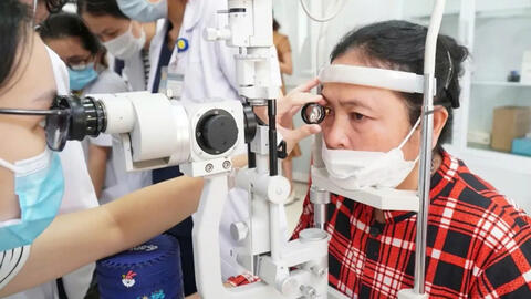 Tuần lễ Glôcôm thế giới: Cảnh báo "kẻ cắp thị lực thầm lặng"