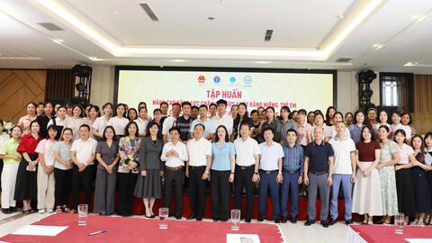 Tập huấn bồi dưỡng kiến thức nha học đường năm 2026 cho cán bộ y tế trường học