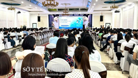 Tập huấn Phổ biến các văn bản quy định và hướng dẫn chuyên môn mới về công tác tiêm chủng năm 2026