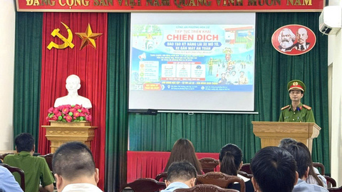 Hội nghị tuyên truyền pháp luật về trật tự an toàn giao thông, hướng tới xây dựng phường Hoa Lư an toàn giao thông