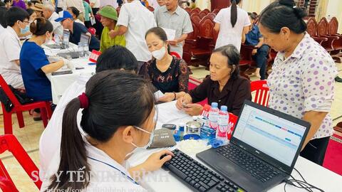 Ghi nhận từ chương trình khám sức khỏe sàng lọc cho người dân tại xã Quang Hưng
