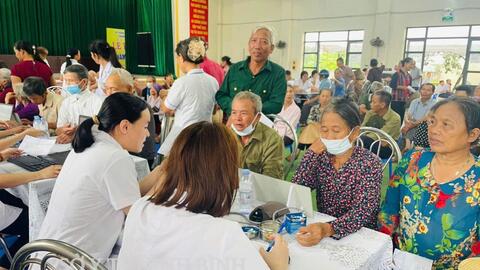 Người dân xã Trực Ninh tích cực hưởng ứng chương trình khám sức khỏe sàng lọc miễn phí