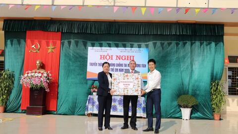 CHI CỤC DÂN SỐ VÀ TRẺ EM TỈNH NINH BÌNH ĐẨY MẠNH TRUYỀN THÔNG PHÒNG TRÁNH TAI NẠN THƯƠNG TÍCH CHO HỌC SINH TIỂU HỌC