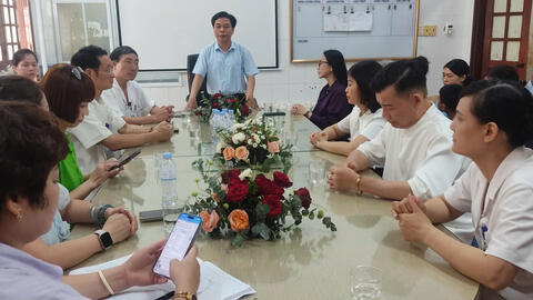 Ấm áp hành trình đem "mùa hè yêu thương" đến với trẻ em kém may mắn tại Trung tâm bảo trợ Hà Nam và Bệnh viện đa khoa Hà Nam
