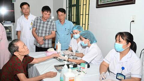 Hơn 100 đối tượng đang được quản lý tại Trung tâm Bảo trợ xã hội Ninh Bình được khám sàng lọc sức khỏe