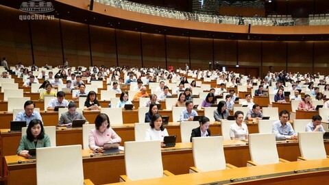 Siết quản lý giá thuốc, thiết bị y tế, ngăn mua bán lòng vòng