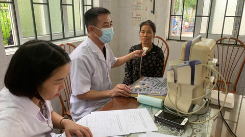 Khám tầm soát bệnh bướu cổ và một số bệnh lý tuyến giáp tại Ninh Bình