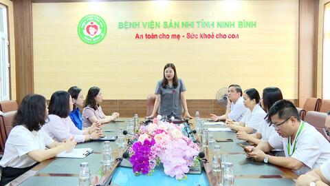 Đoàn lãnh đạo UBND tỉnh thăm, tặng quà trẻ em có hoàn cảnh khó khăn nhân dịp 1/6 Hưởng ứng Tháng hành động vì trẻ em năm 2026 và nhân dịp Tết Thiếu nhi 1/6,
